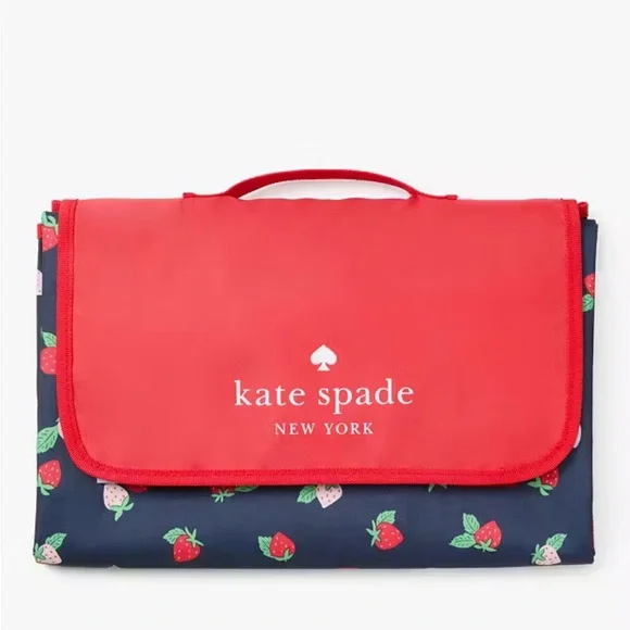 Kate Spade 🍓 - Picture 2 of 5